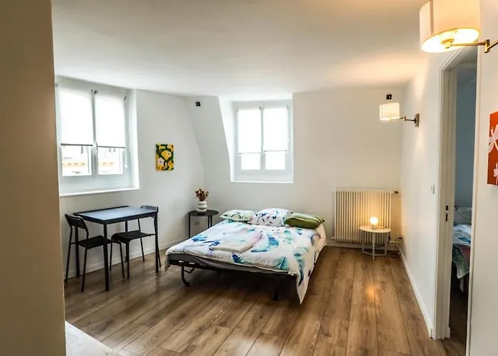 09 Grand Sunny Flat Notre Dame *